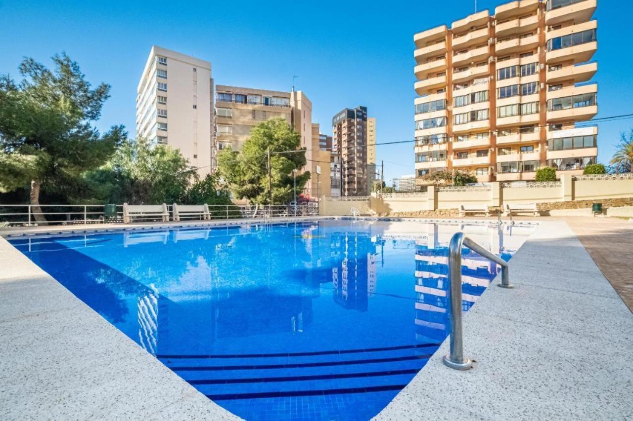Con Piscina Y Garaje, Playa A 10 Min Apartment
